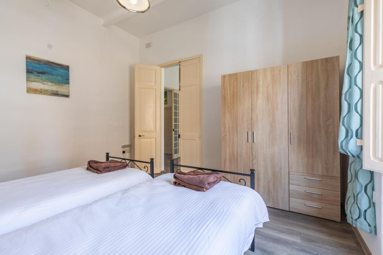 Charming Duplex In The Centre Of